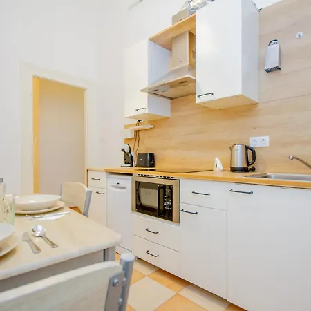 Kelvin's V District 2br Urban Haven By Nw アパート *